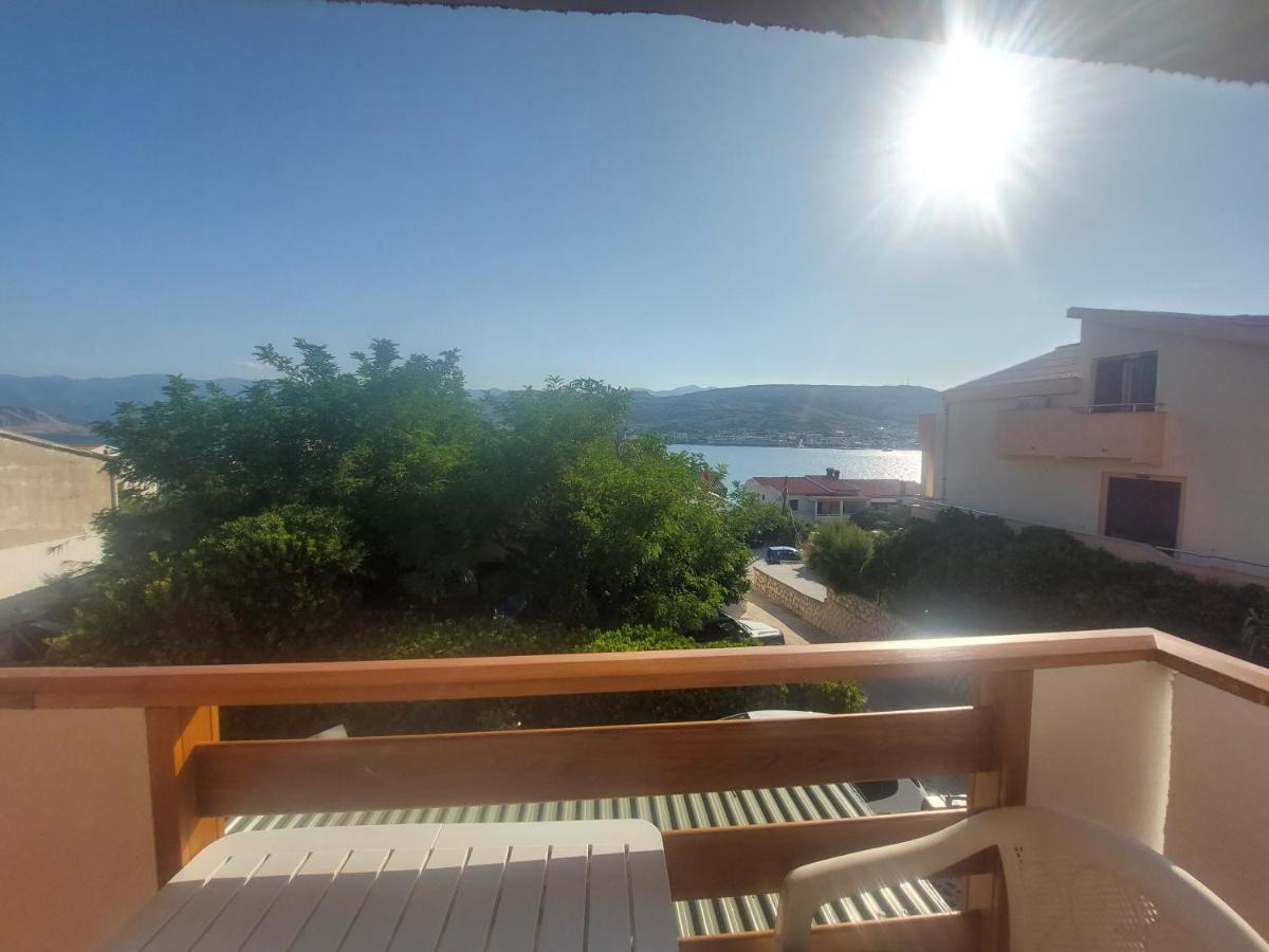Studio-App Iva, Balcony With Sea View - 50 M From Beach Pag Town Exterior photo