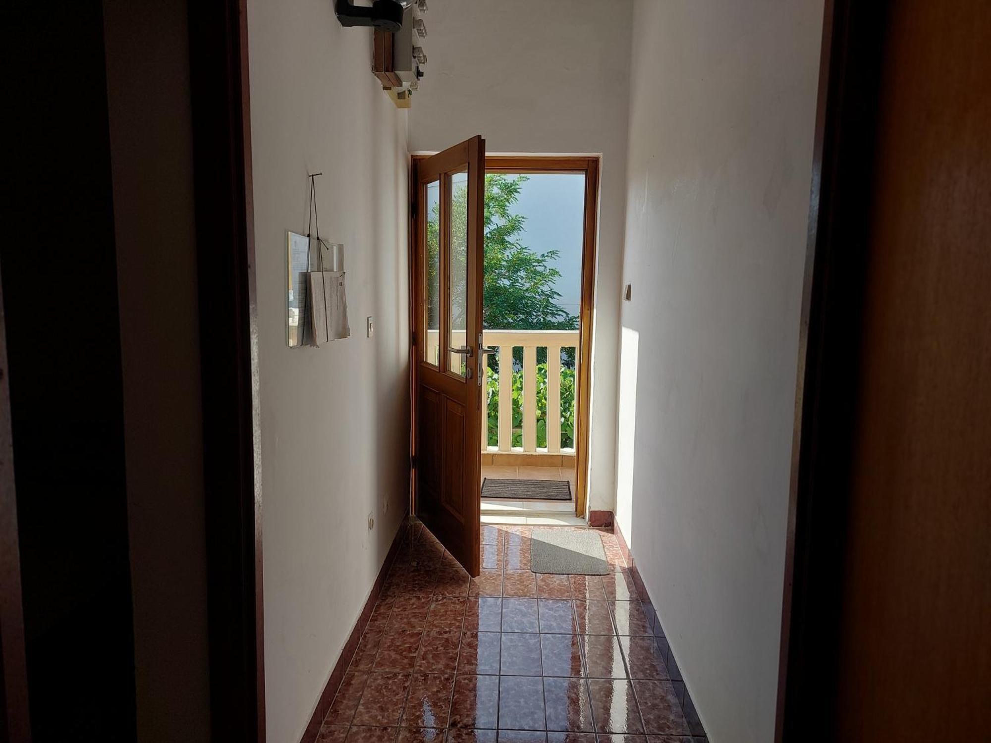 Studio-App Iva, Balcony With Sea View - 50 M From Beach Pag Town Exterior photo